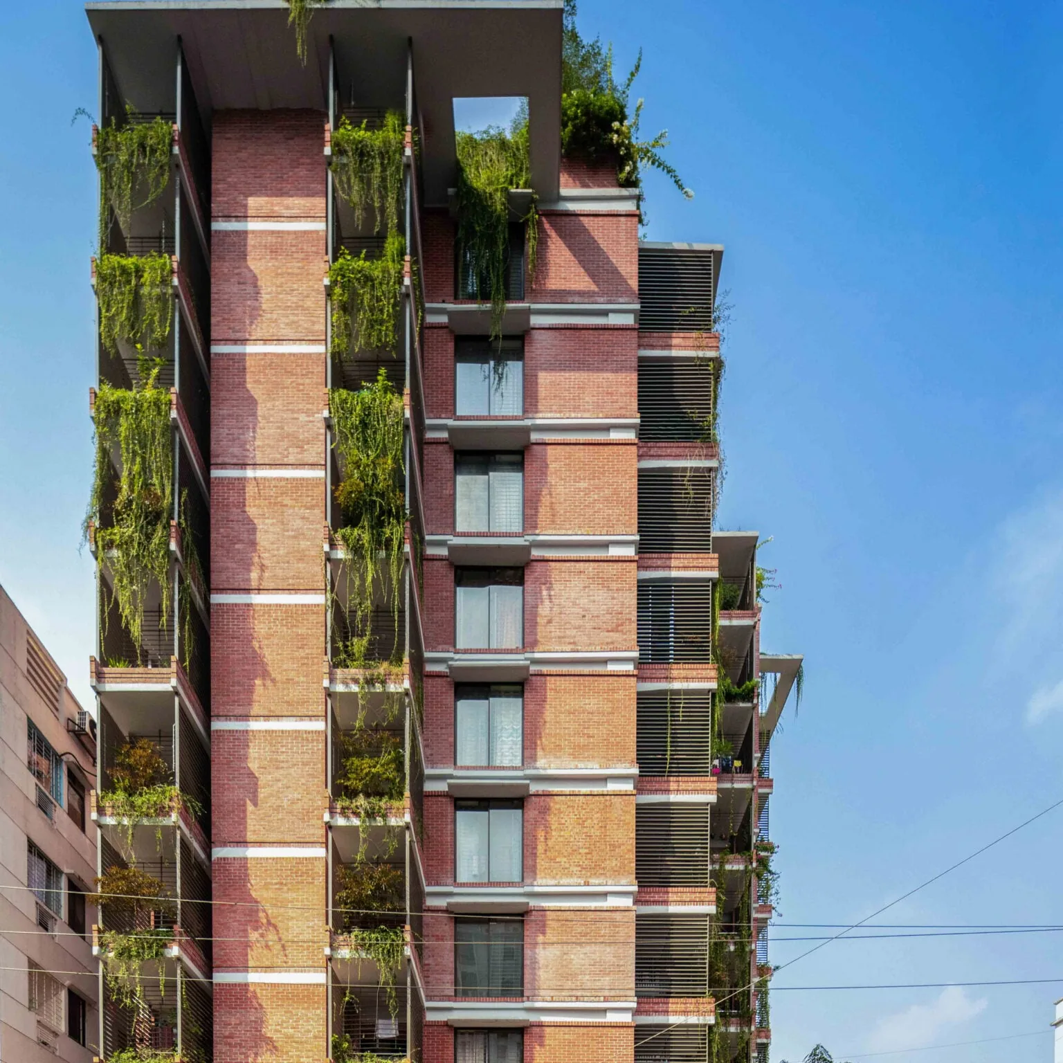 RIBA Ödüllü Nakshabid Architects: Bangladeş'ten İklim ve Emek Dersi