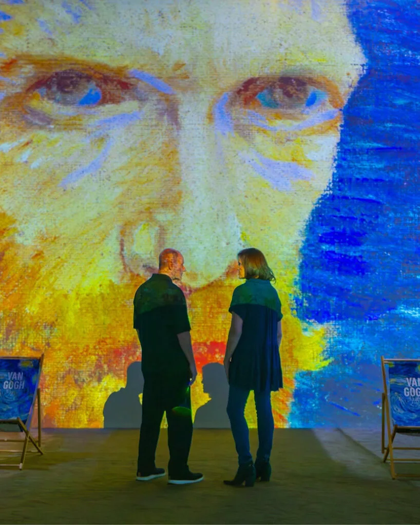 Müzeler Sanat mı Yoksa Gösteri mi? Deneyim Formatının Analizi
