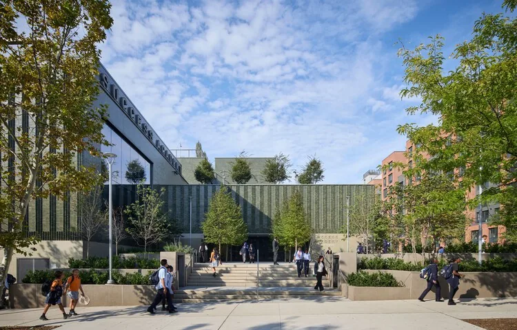 SOM'dan Bronx'ta Geleceğin Okulu: Success Academy Kampüsü