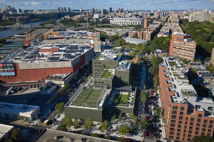 SOM'dan Bronx'ta Geleceğin Okulu: Success Academy Kampüsü