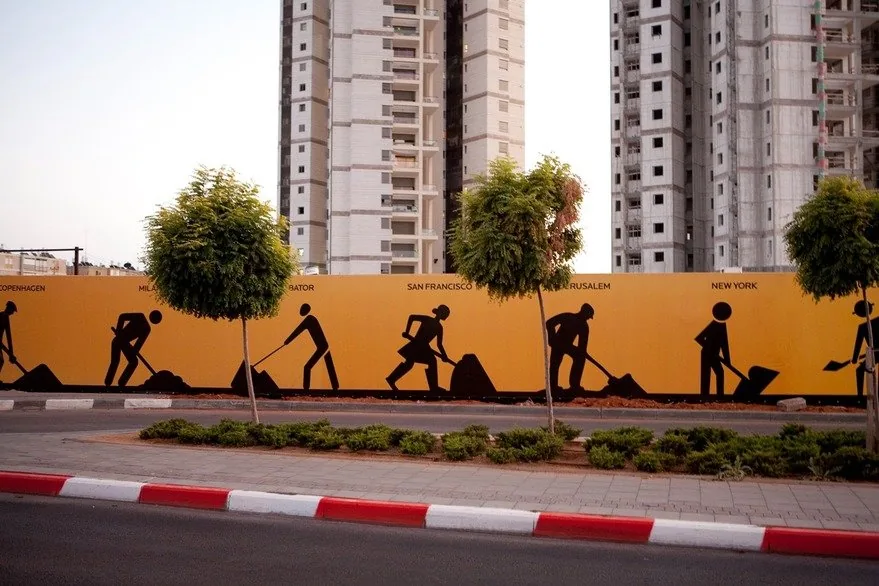 Yaya Geçidi İkonları Sanat Oluyor: Maya Barkai'nin 'Walking Men' Projesi