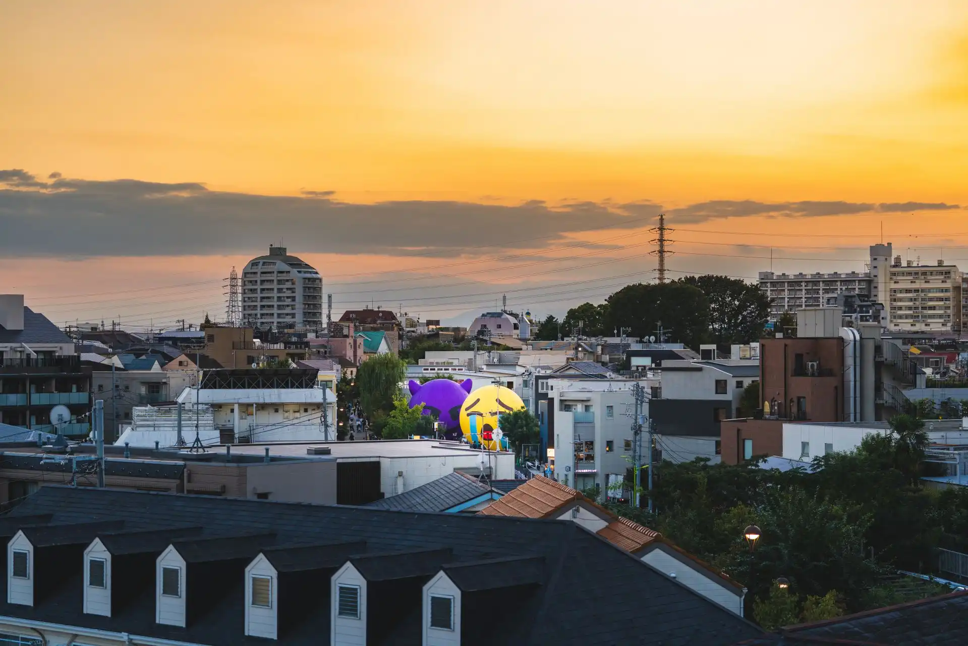 Ekrana Sığmayan Emoji: Shōei Matsuda'dan 8 Metrelik "The Big Flat Now"